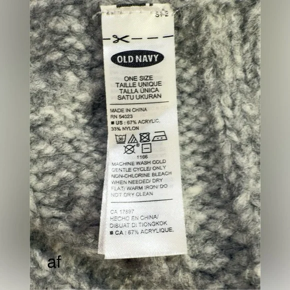 Old Navy heather gray knit infinity scarf Women’s winter outdoor accessories OS - Picture 2 of 5